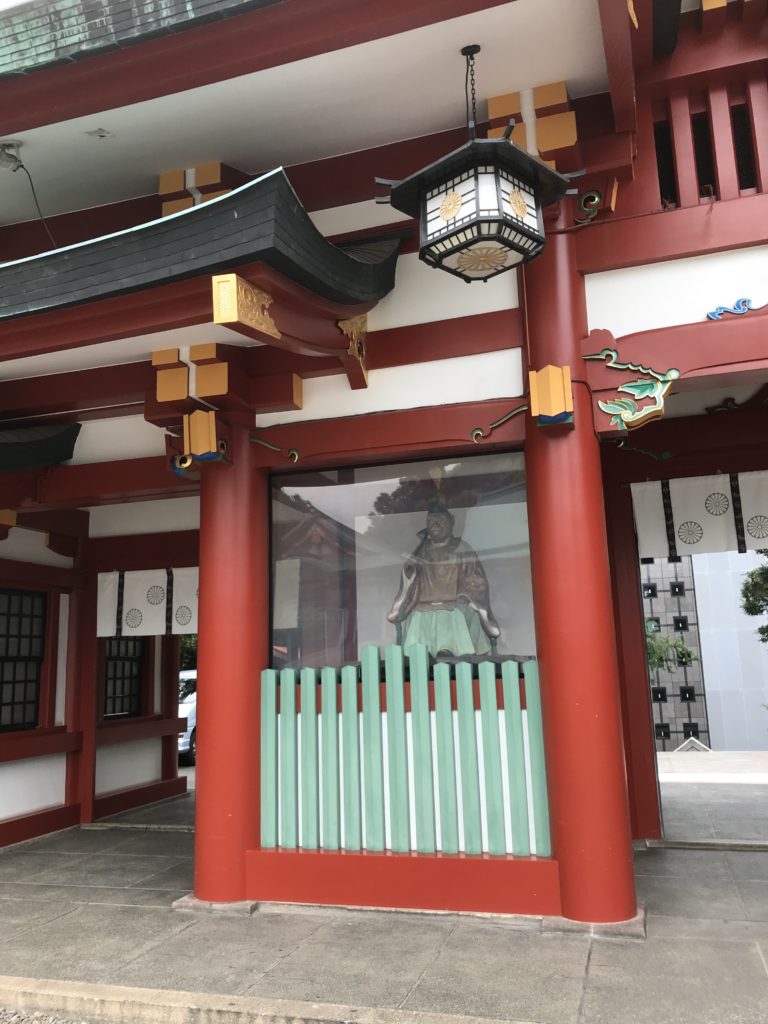 日枝神社脇の門